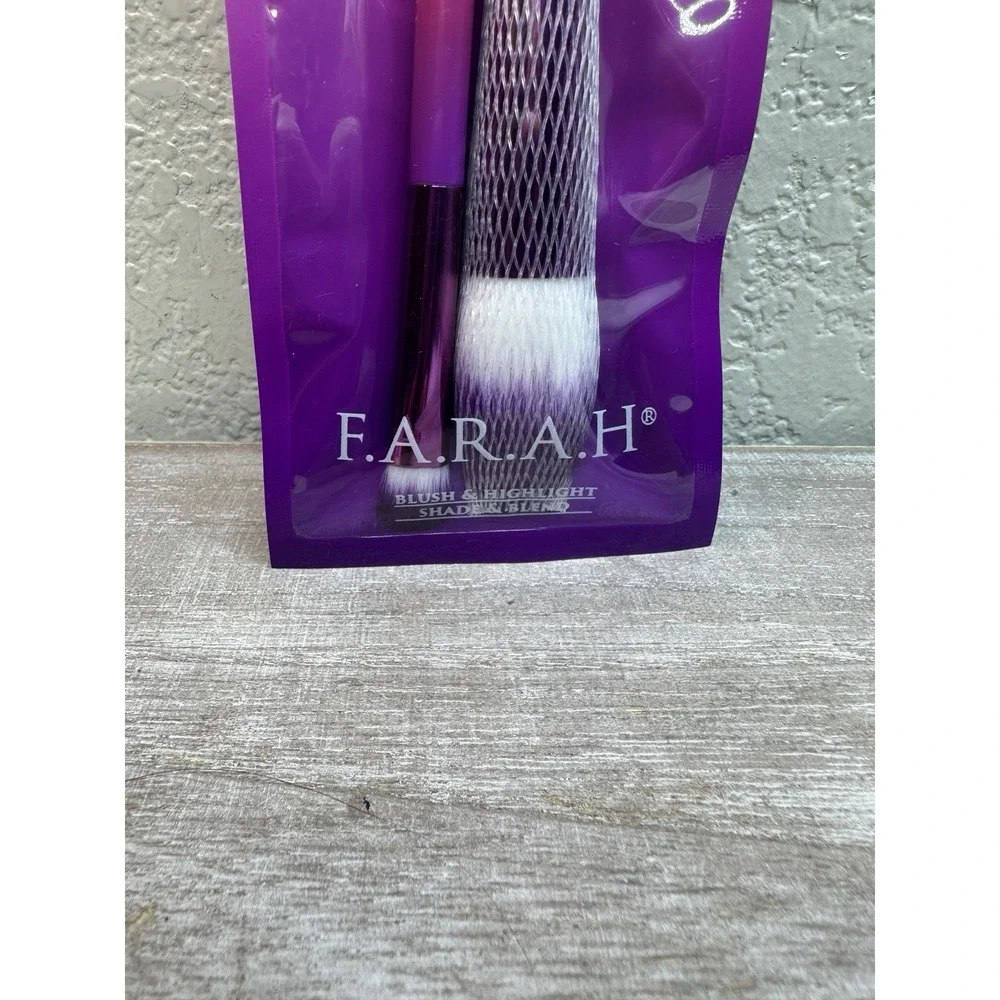 $13 🌙 F.A.R.A.H. Shade and Blend Brush +‎ Blush & Highlight Brush Set NEW